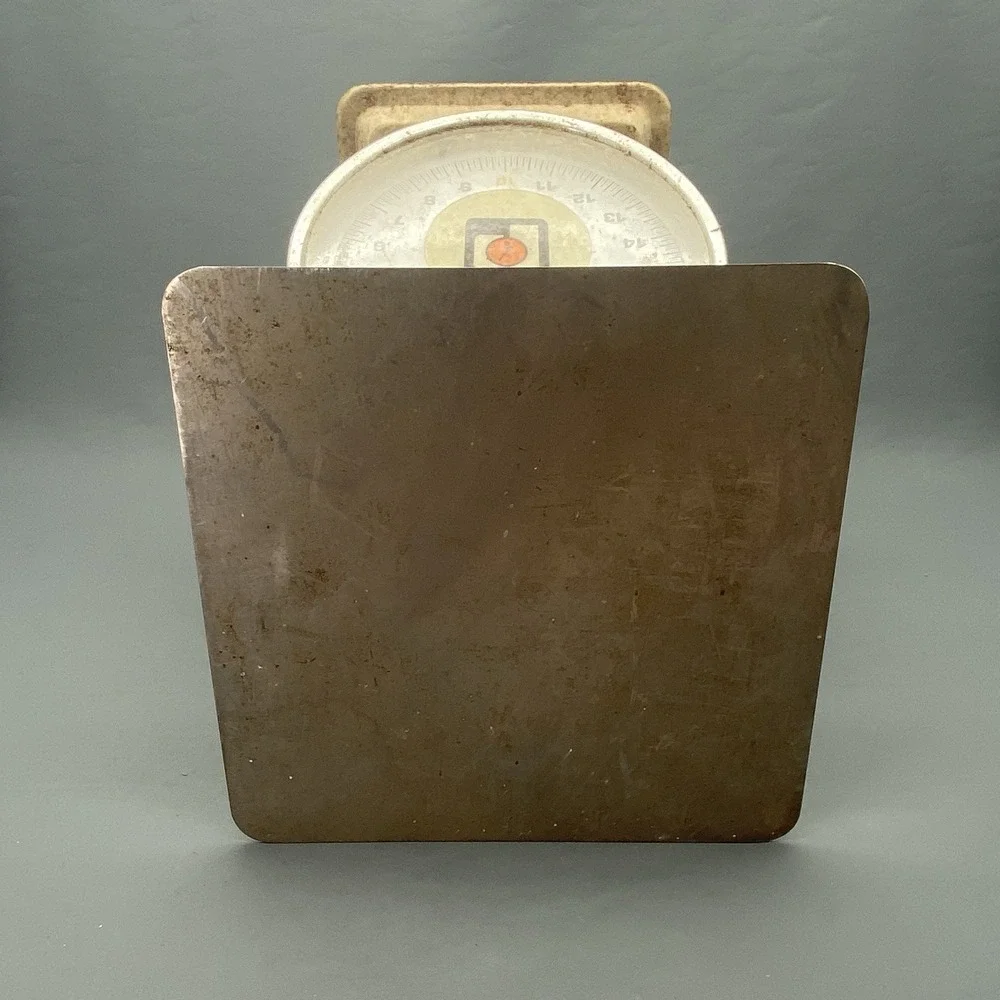 Vintage Pelouze Model 820 Tabletop Scale Temperature Compensated 20 IBs x 1oz